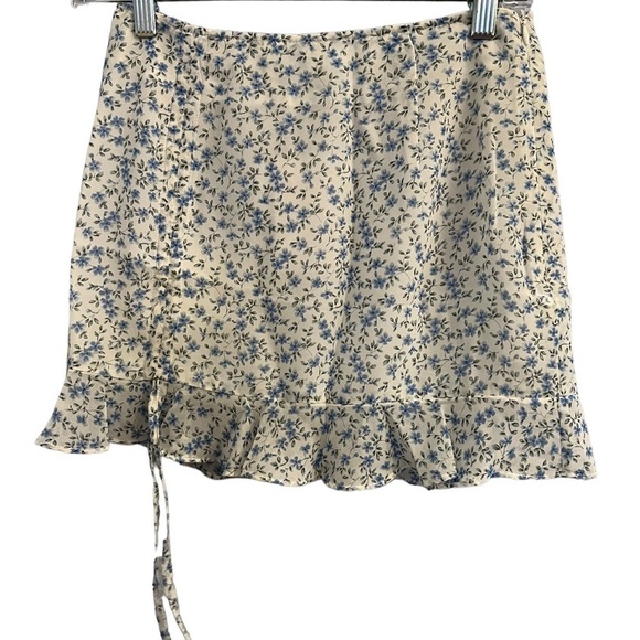 NWT Daydreamer Blue & White Floral Print Mini Skirt - Picture 1 of 6